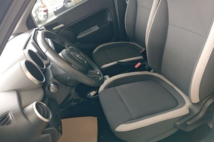 Used ORA Black Cat 2021 301 km Basic Version Left Front Seat
