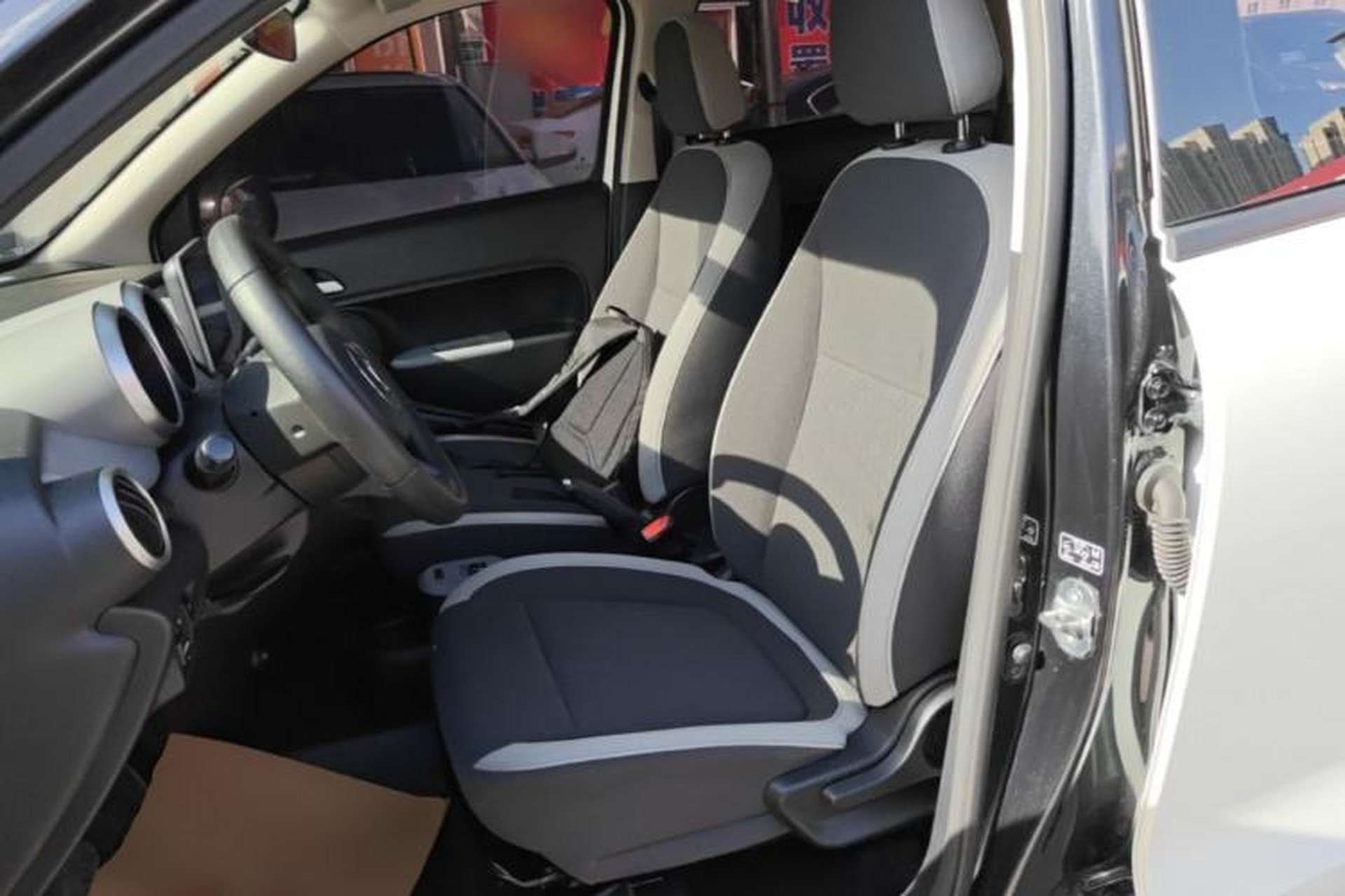 Used ORA Black Cat 2021 301 km Basic Version Left Front Seat