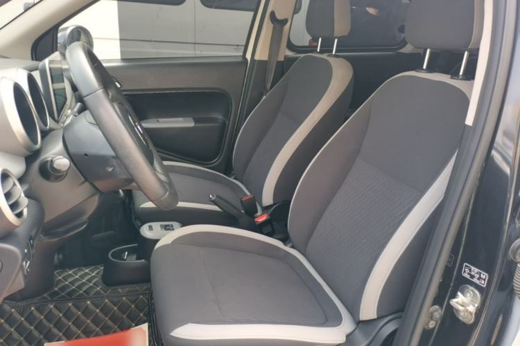 Used ORA Black Cat 2021 301 km Basic Version Left Front Seat