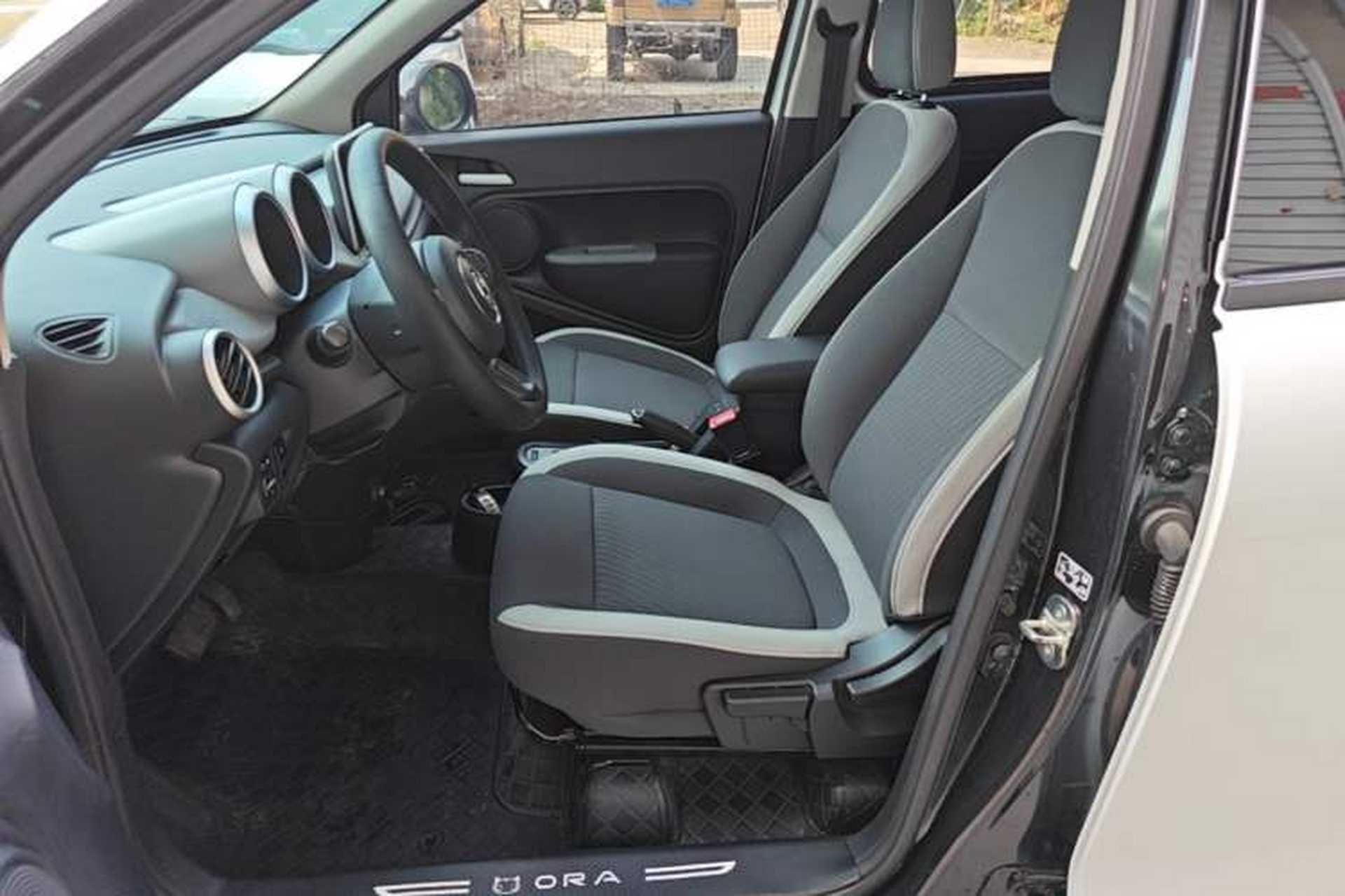 Used ORA Black Cat 2021 301 km Basic Version Left Front Seat