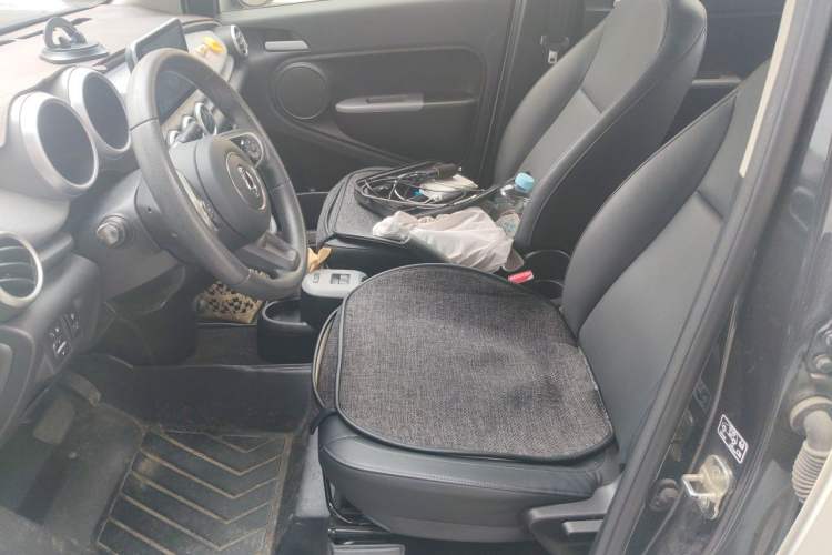 Used ORA Black Cat 2021 351 km Standard Version Left Front Seat