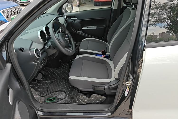 Used ORA Black Cat 2021 351 km Luxury Version Left Front Seat