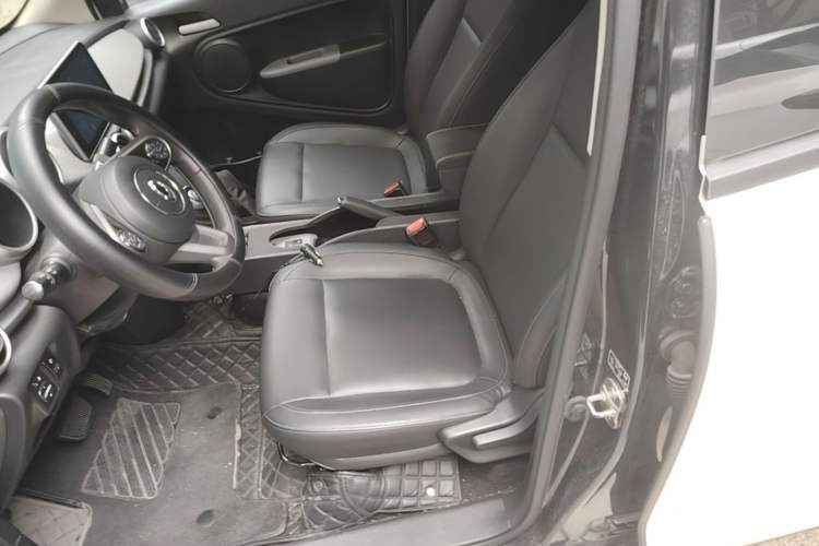 Used ORA Black Cat 2021 351 km Standard Version Left Front Seat