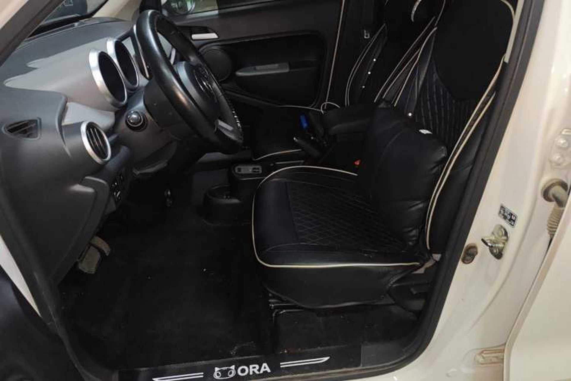 Used ORA Black Cat 2021 301 km Basic Version Left Front Seat