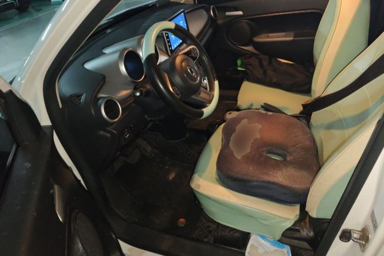 Used ORA Black Cat 2021 301 km Basic Version Left Front Seat
