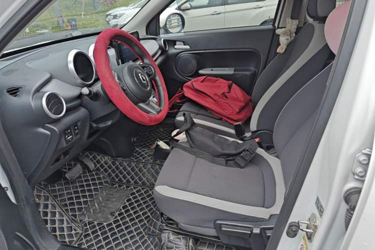 Used ORA Black Cat 2021 351 km Luxury Version Left Front Seat