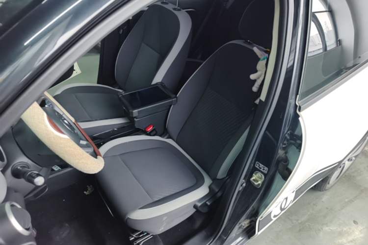 Used ORA Black Cat 2021 301km Cute Pet Edition Left Front Seat