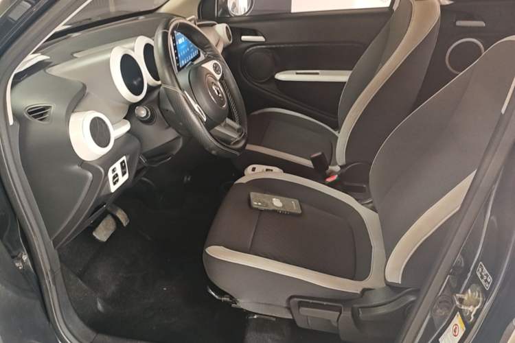 Used ORA Black Cat 2021 351 km Luxury Version Left Front Seat