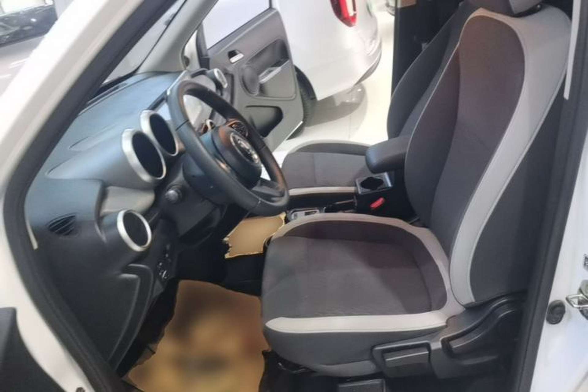 Used ORA Black Cat 2021 301km Cute Pet Edition Left Front Seat