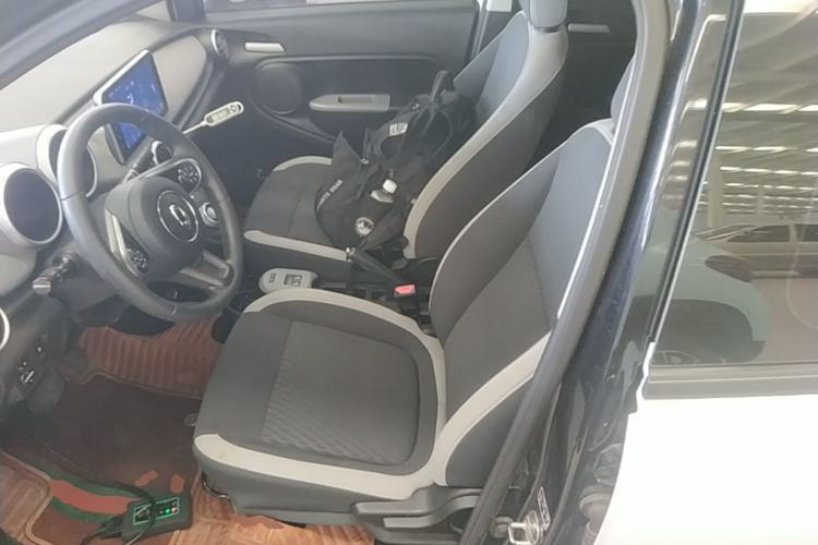 Used ORA Black Cat 2021 301 km Basic Version Left Front Seat