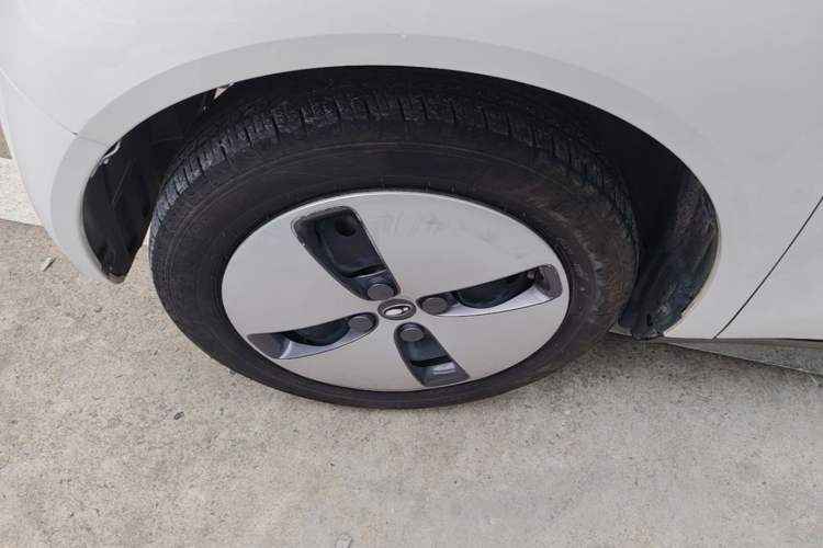 Used ORA Black Cat 2021 301km Cute Pet Edition Left Front Wheel Hub