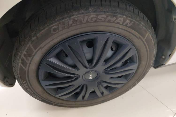 Used ORA Black Cat 2021 301 km Basic Version Left Front Wheel Hub