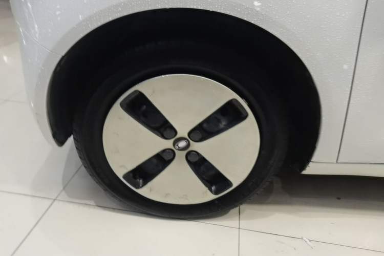 Used ORA Black Cat 2021 301km Cute Pet Edition Left Front Wheel Hub