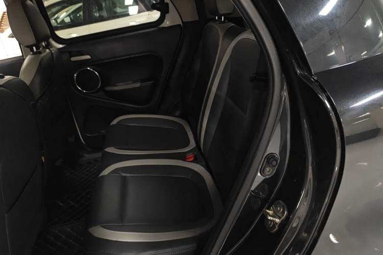 Used ORA Black Cat 2021 351 km Luxury Version Left Rear Seat