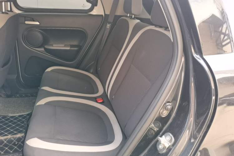 Used ORA Black Cat 2021 301 km Basic Version Left Rear Seat
