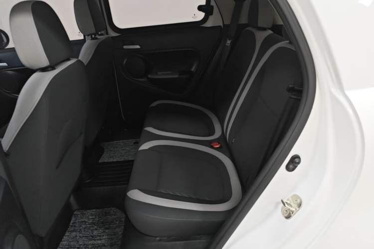 Used ORA Black Cat 2021 301 km Basic Version Left Rear Seat