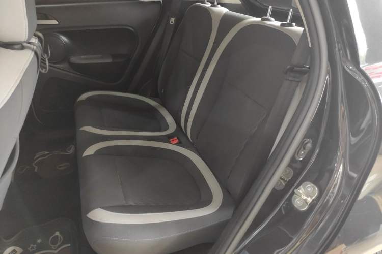 Used ORA Black Cat 2021 301 km Basic Version Left Rear Seat
