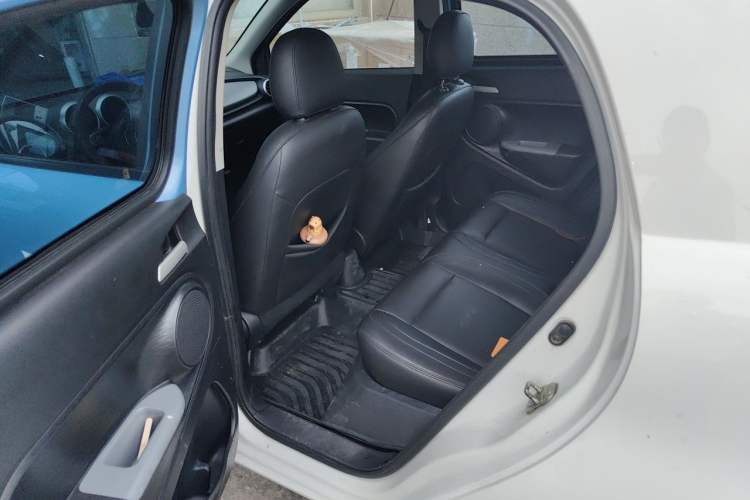 Used ORA Black Cat 2021 301 km Basic Version Left Rear Seat