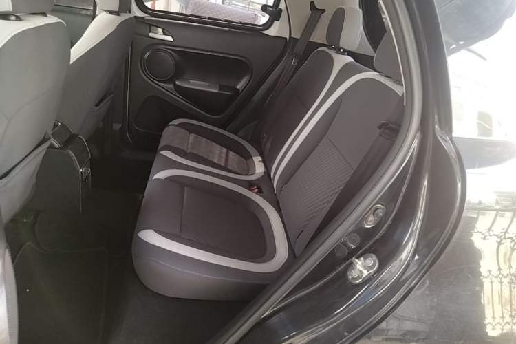 Used ORA Black Cat 2021 301 km Basic Version Left Rear Seat