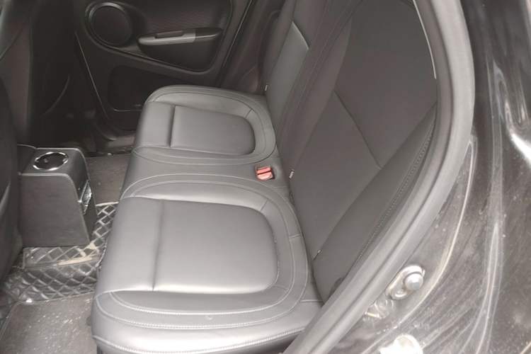Used ORA Black Cat 2021 351 km Standard Version Left Rear Seat