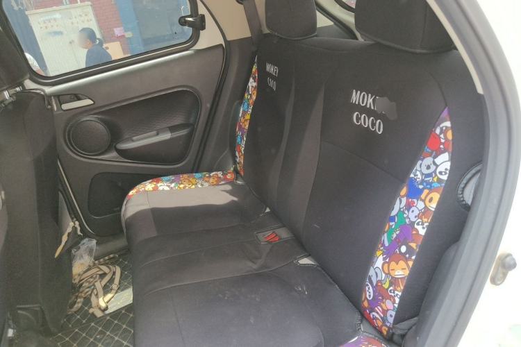 Used ORA Black Cat 2021 301 km Basic Version Left Rear Seat