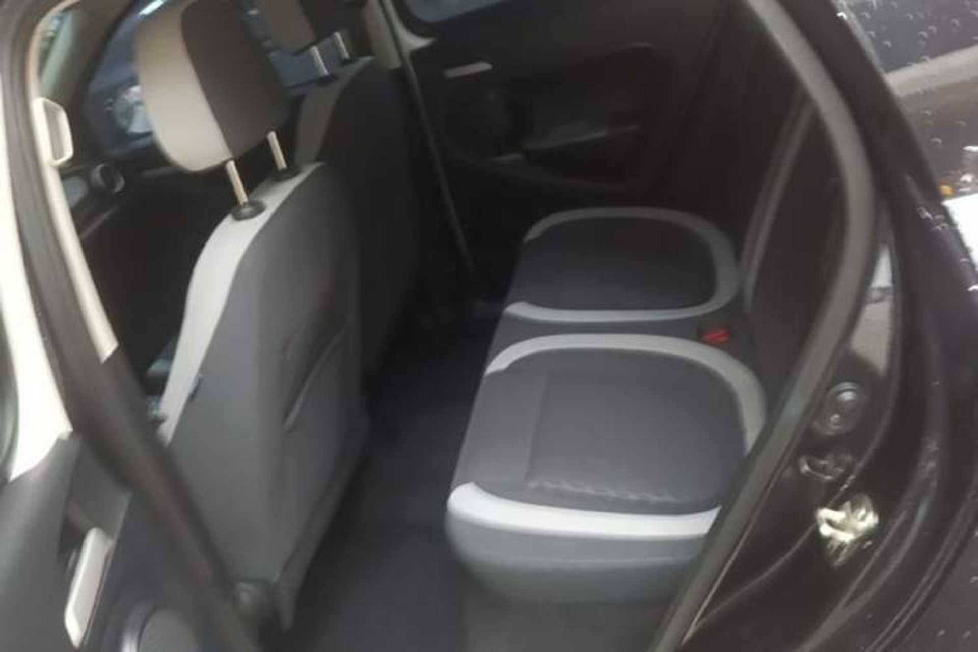 Used ORA Black Cat 2021 351 km Luxury Version Left Rear Seat
