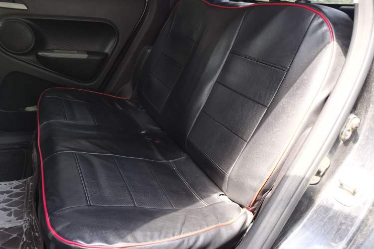 Used ORA Black Cat 2021 301 km Basic Version Left Rear Seat