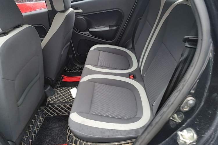 Used ORA Black Cat 2021 301 km Basic Version Left Rear Seat