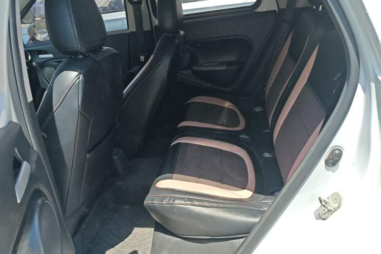 Used ORA Black Cat 2021 301 km Basic Version Left Rear Seat