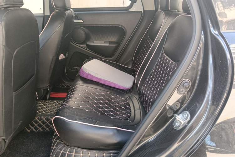 Used ORA Black Cat 2021 301 km Basic Version Left Rear Seat