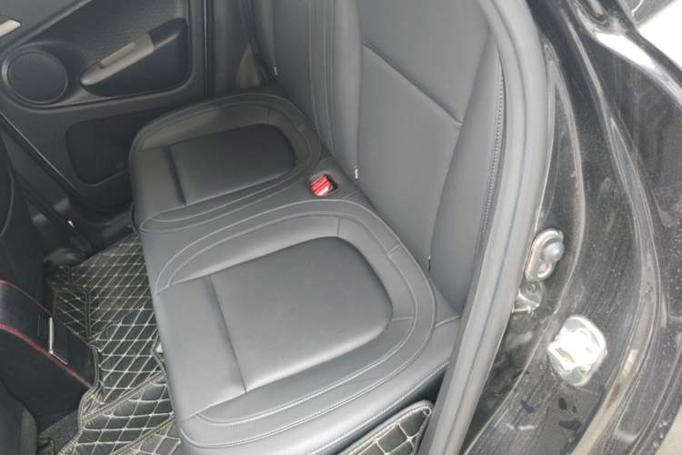 Used ORA Black Cat 2021 351 km Standard Version Left Rear Seat
