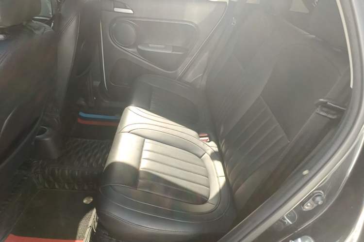 Used ORA Black Cat 2021 301 km Basic Version Left Rear Seat