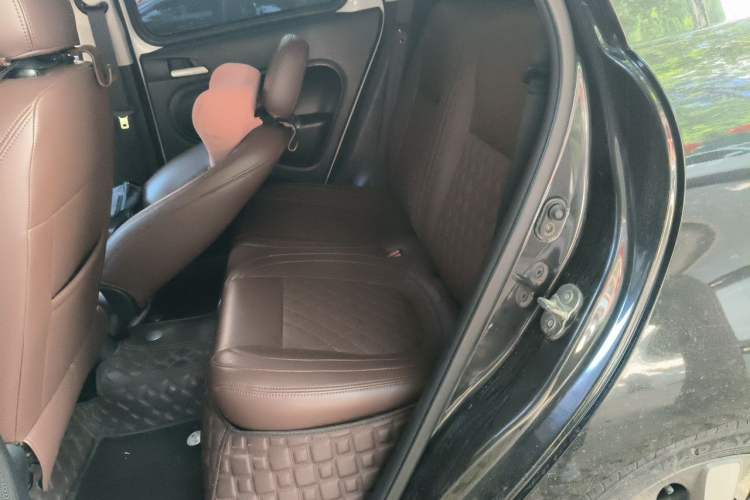 Used ORA Black Cat 2021 351 km Standard Version Left Rear Seat