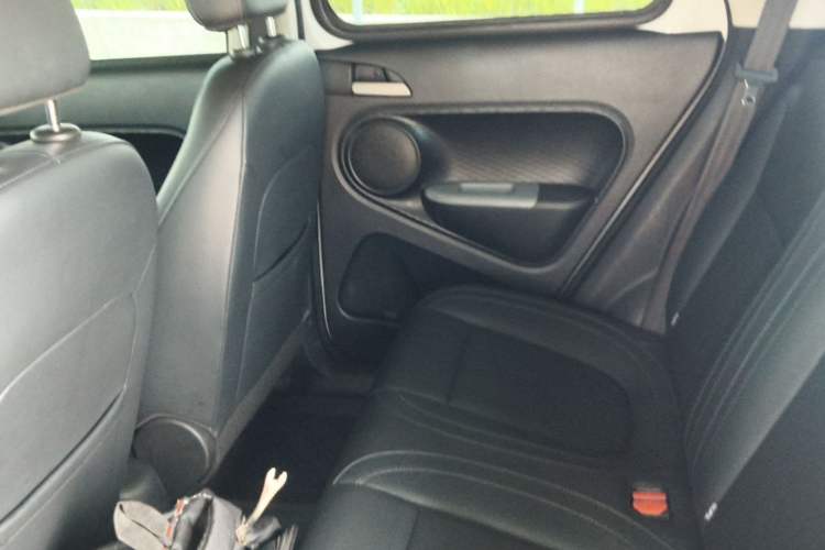 Used ORA Black Cat 2021 351 km Standard Version Left Rear Seat