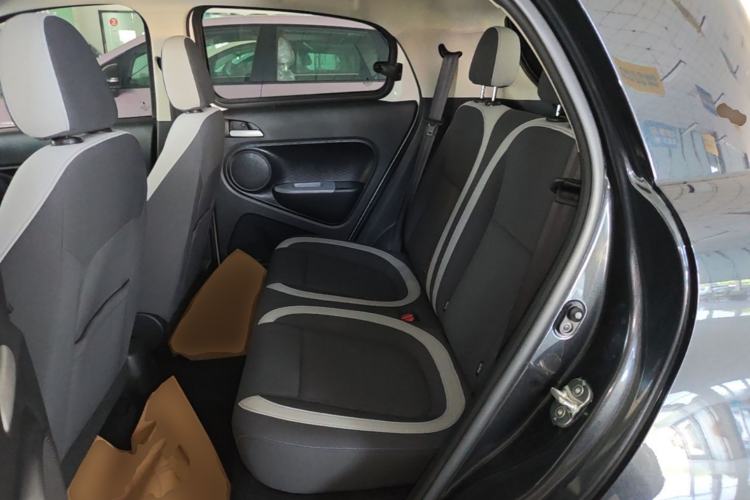 Used ORA Black Cat 2021 301 km Basic Version Left Rear Seat