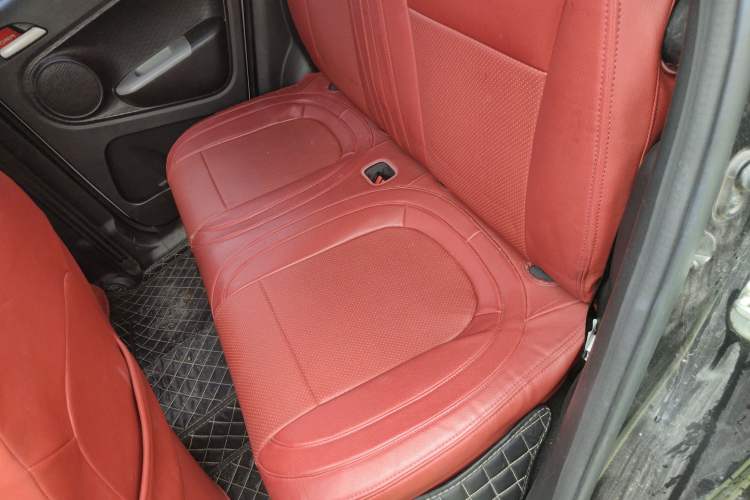 Used ORA Black Cat 2021 405 km Long-Range Version Left Rear Seat