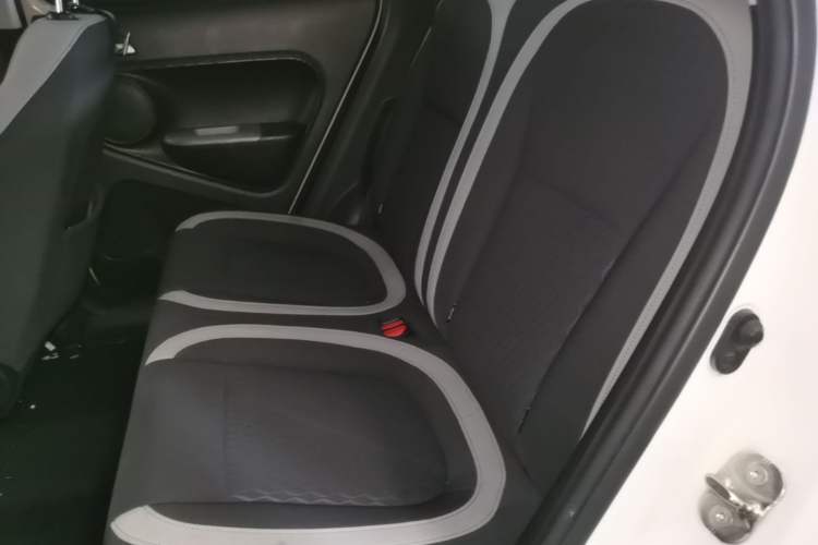 Used ORA Black Cat 2021 301 km Basic Version Left Rear Seat