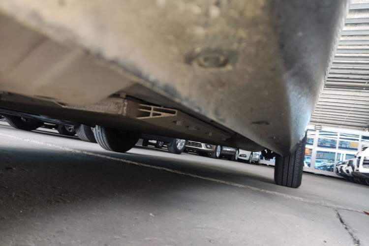 Used ORA Black Cat 2021 301 km Basic Version Left Side Sill