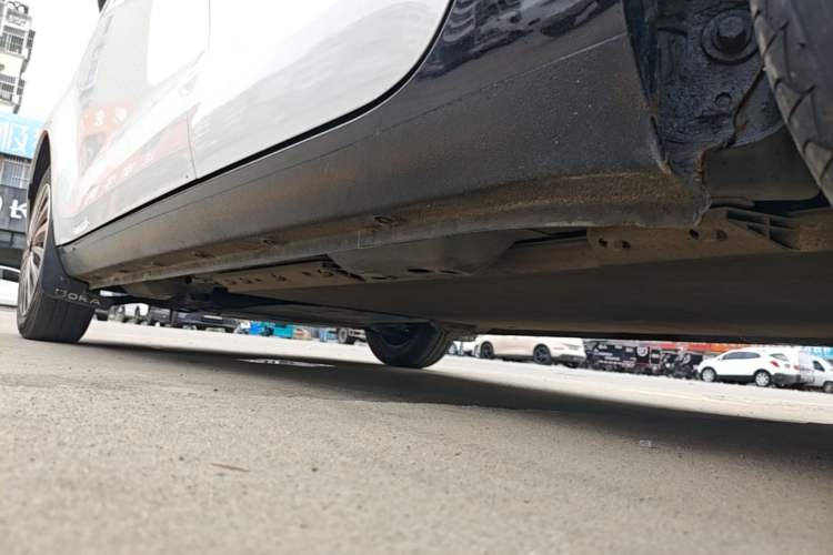 Used ORA Black Cat 2021 301 km Basic Version Left Side Sill