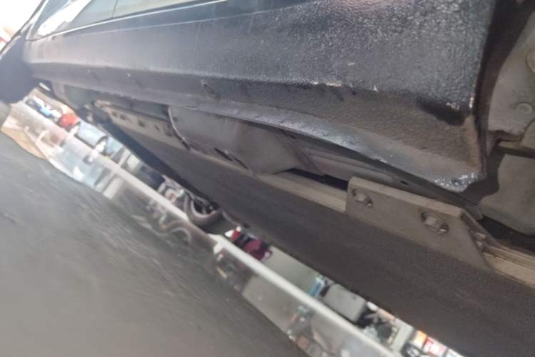 Used ORA Black Cat 2021 405 km Long-Range Version Left Side Sill