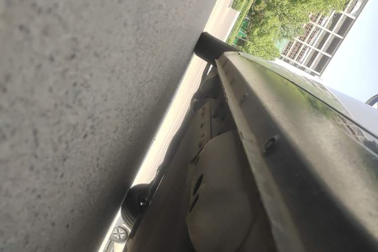 Used ORA Black Cat 2021 301 km Basic Version Left Side Sill