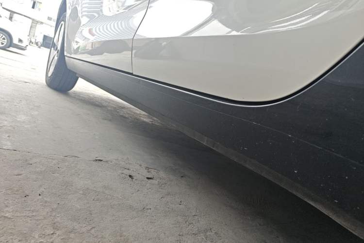 Used ORA Black Cat 2021 301 km Basic Version Left Side Sill