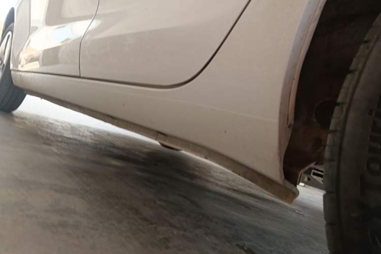 Used ORA Black Cat 2021 301 km Basic Version Left Side Sill