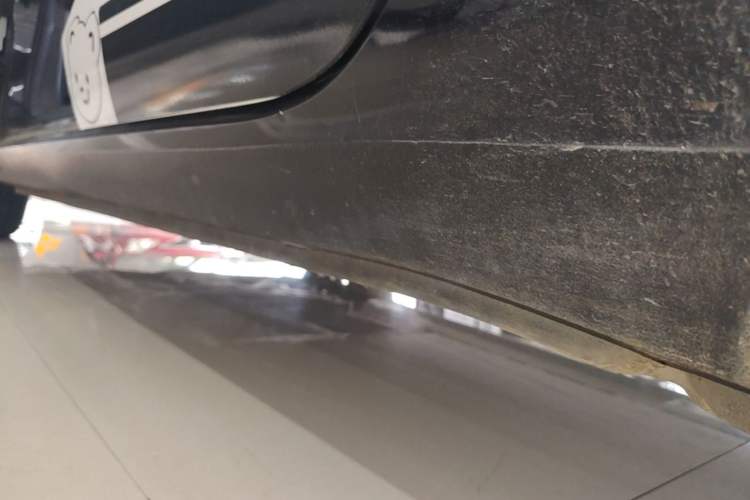 Used ORA Black Cat 2021 351 km Luxury Version Left Side Sill