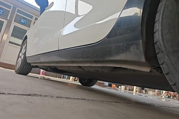 Used ORA Black Cat 2021 351 km Luxury Version Left Side Sill