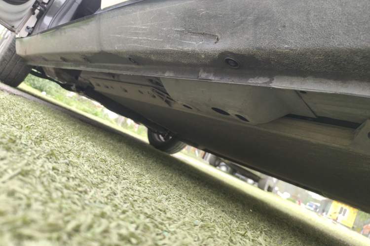 Used ORA Black Cat 2021 405 km Long-Range Version Left Side Sill
