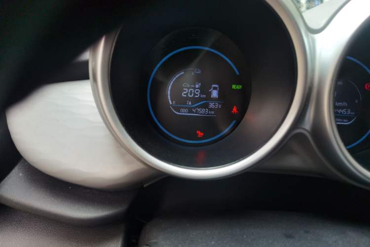 Used ORA Black Cat 2021 301km Cute Pet Edition Odometer Close Up