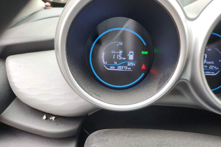 Used ORA Black Cat 2021 351 km Luxury Version Odometer Close Up