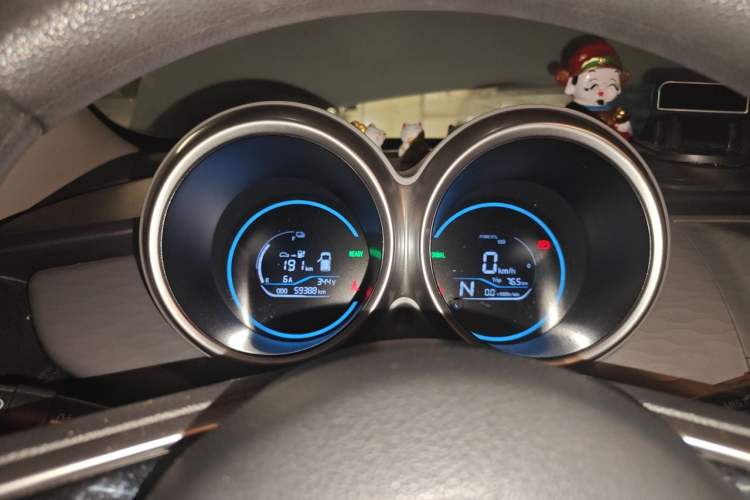 Used ORA Black Cat 2021 351 km Luxury Version Odometer Close Up