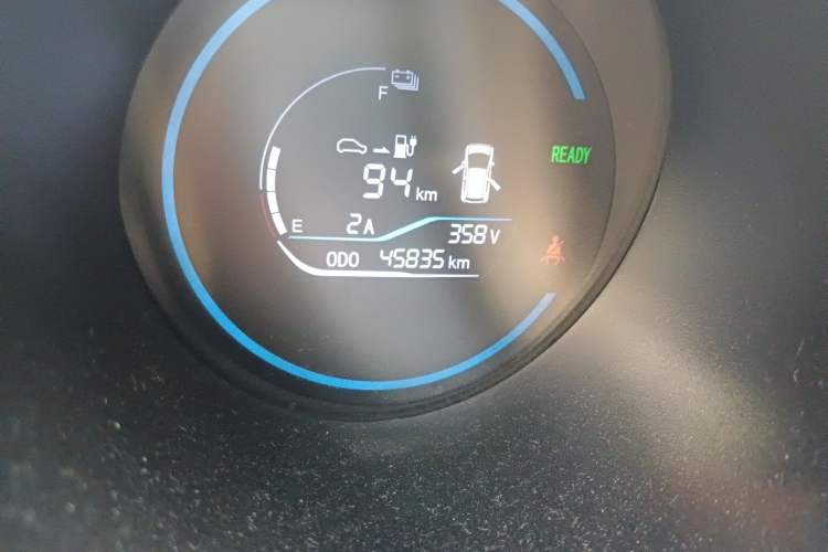 Used ORA Black Cat 2021 301km Cute Pet Edition Odometer Close Up